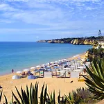 Comfortable Duplex With 2 Bedrooms & 2 Terraces 200 M Away From The Ocean