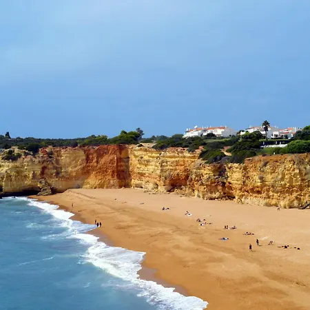 Comfortable Duplex With 2 Bedrooms & 2 Terraces 200 M Away From The Ocean