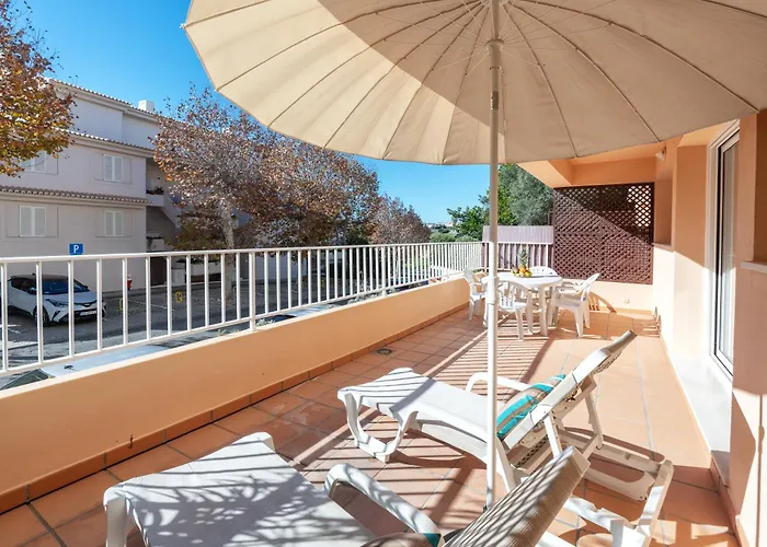 Comfortable Duplex With 2 Bedrooms & 2 Terraces 200 M Away From The Ocean