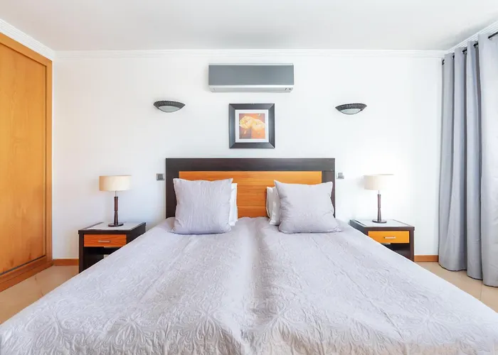 Comfortable Duplex With 2 Bedrooms & 2 Terraces 200 M Away From The Ocean *