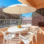 Comfortable Duplex With 2 Bedrooms & 2 Terraces 200 M Away From The Ocean Porches (Algarve)