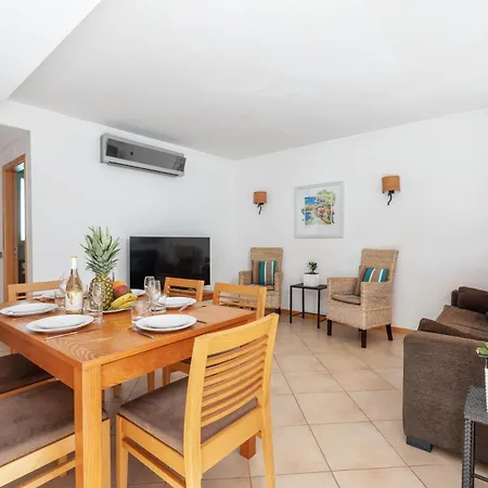 Apartment Comfortable Duplex With 2 Bedrooms & 2 Terrace 200 M Away From The Ocean Porches (Algarve)
