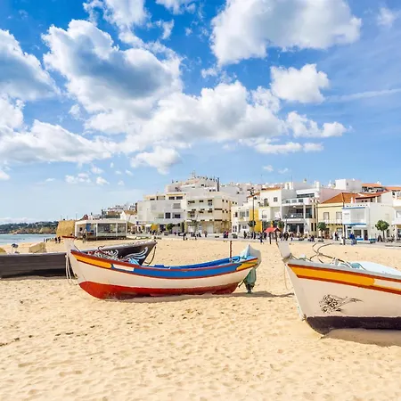 Comfortable Duplex With 2 Bedrooms & 2 Terraces 200 M Away From The Ocean Porches (Algarve)