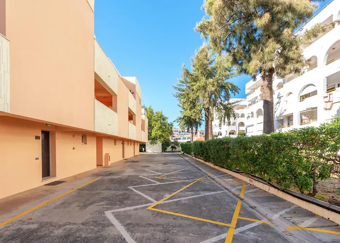 Appartement Comfortable Duplex With 2 Bedrooms & 2 Terraces 200 M Away From The Ocean Porches (Algarve)